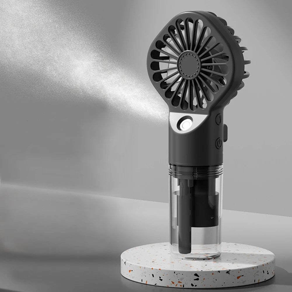 Ventilateur de pulvérisation portable portable Mini ventilateur d’humidificateur 4 vitesses Vent puissant USB Ventilateur de brouillard d’eau rechargeable Petit ventilateur d’extérieur