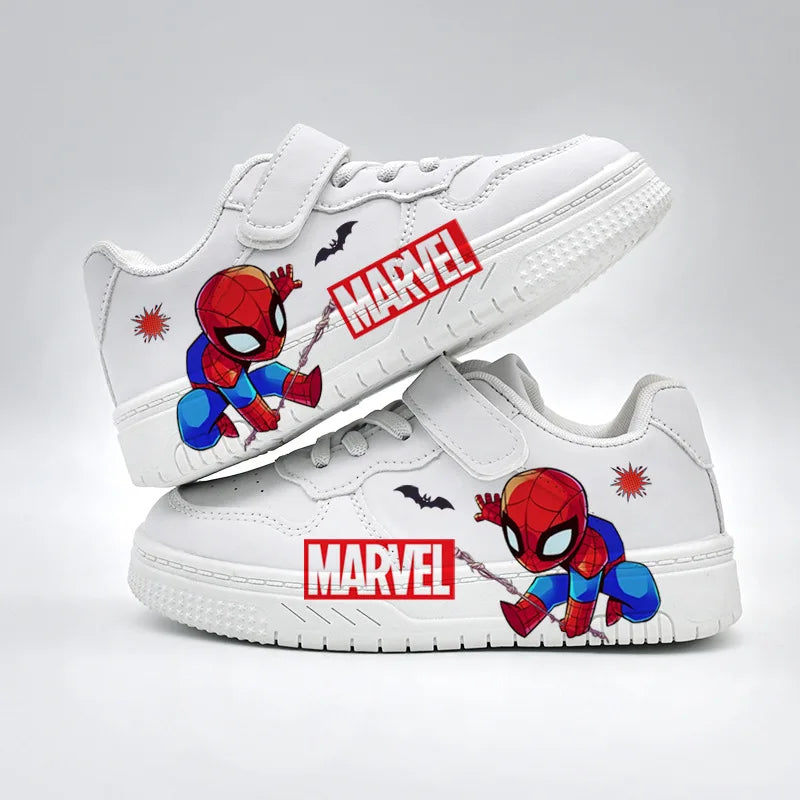 Chaussures de sport décontractées pour enfants Chaussures d’entraînement à imprimé de dessin animé pour garçons Chaussures d’entraînement antidérapantes pour enfants Chaussures d’extérieur en cuir Pu pour étudiants